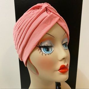 Peachy pink retro vintage style turban cloche hat